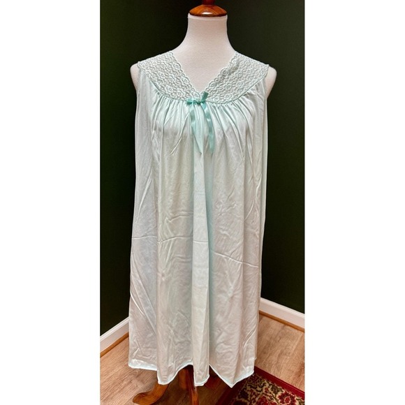 Vanity Fair Other - Vintage Vanity Fair Lace Trim Sleeveless Lingerie Dress Aqua Blue Size L